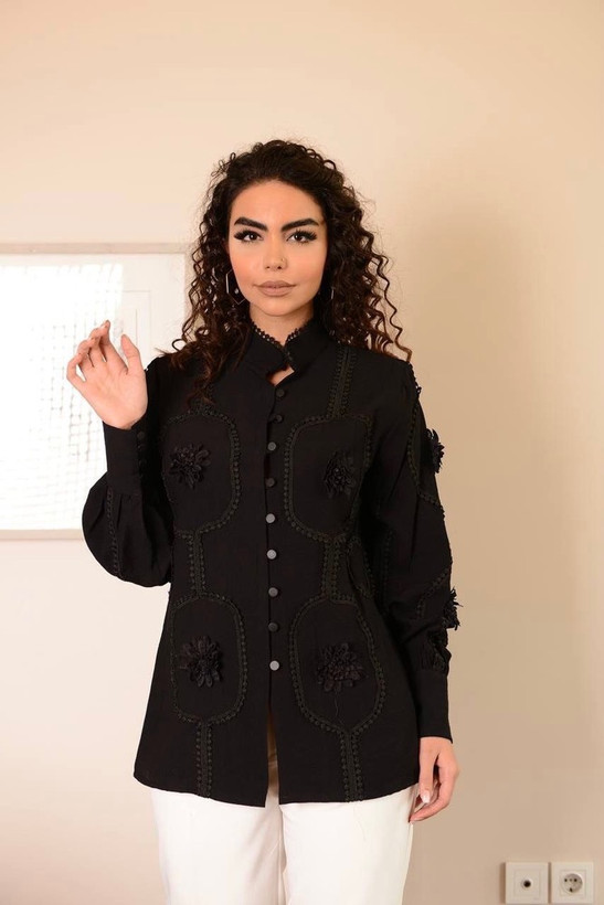 شومیز زنانه گلدوزی شده کرسپ کد۱۴۶
